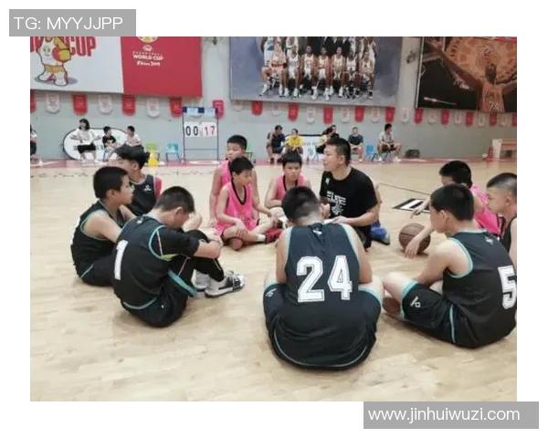 赛后分析:武汉篮球队与杭州篮球队的团队协作表现及其影响因素探讨 赛后分析:武汉篮球队与杭州篮球队的团队协作表现及其影响因素探讨