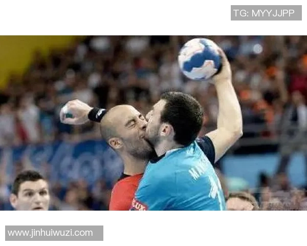 足球明星醉酒后踢球搞笑瞬间合集绝对让你捧腹大笑