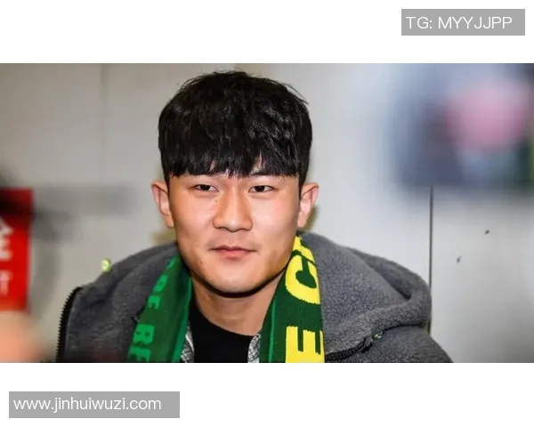 韩国足球明星老将的辉煌历程与未来展望：从绿茵场到人生新篇章